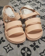 Brand New Women’s Strappy Flatform Sandals – UK 6 / EU 39