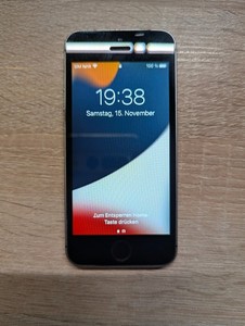 Apple iPhone SE 64GB A1723 MLM62DN/A | Space Gray | funktioniert | entsperrt