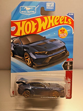 Ford Mustang GTD 2025 Hot Wheels azul diecast escala 1:64 Mustang serie 60 #1/5