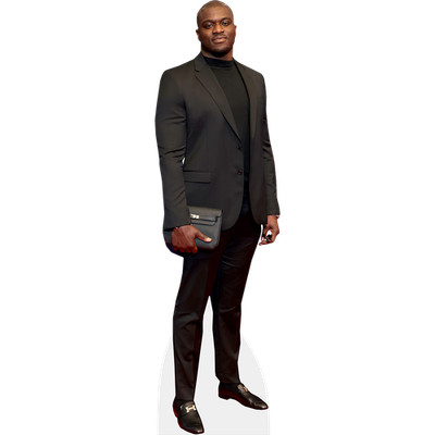 Efe Obada (Smart) lebensgroßer Ausschnitt