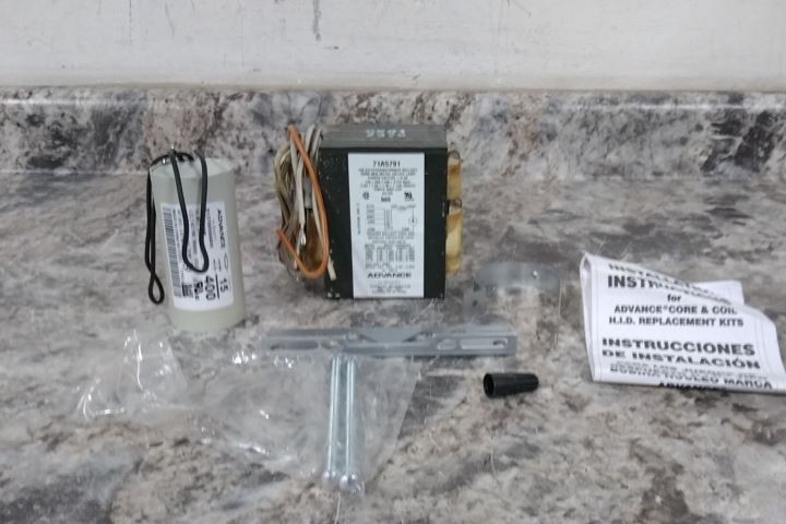 Advance 71A5771-001D 120/277VAC Input Voltage HID Ballast Kit (CW)