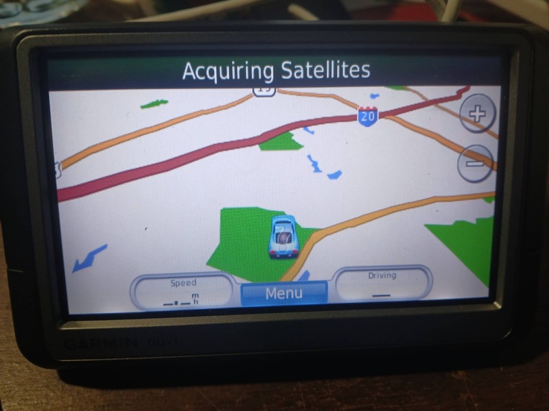 Garmin Nüvi 260W With Car Adapter Automotive Mountable Tested and Working