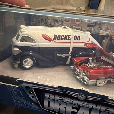 New Mint-Hot Wheels Custom Series 4 Designer Dreamz 2 Car Set