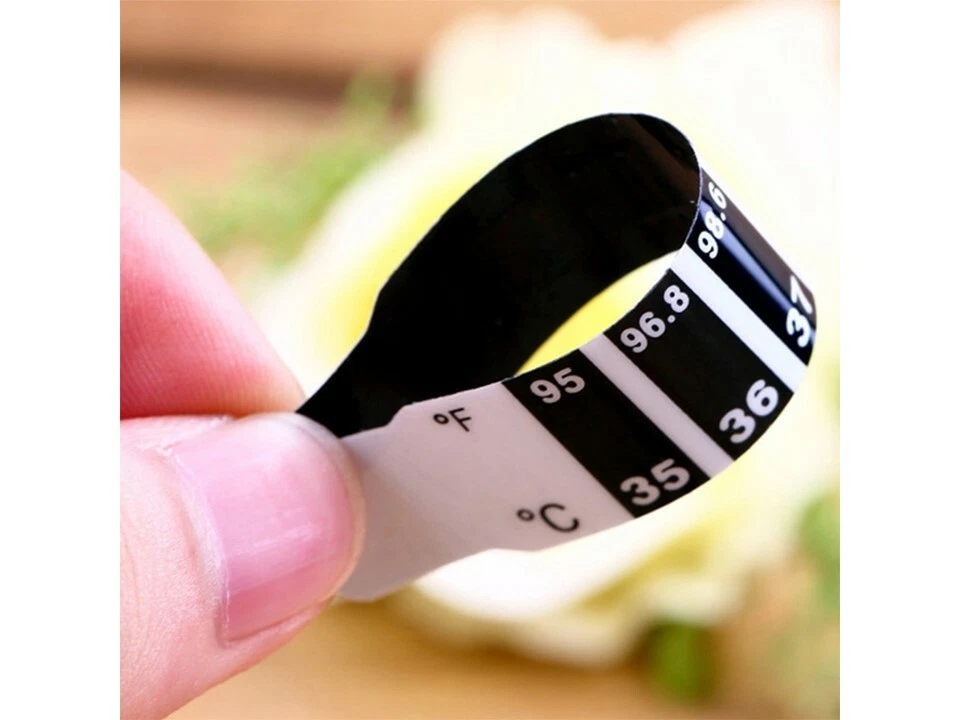 100 x Quick & Accurate Non-Contact Forehead Thermometer – Safe & Reusable