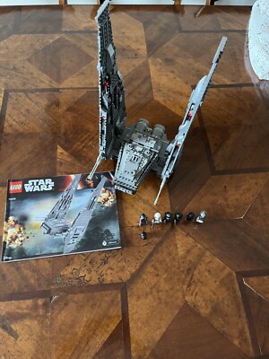 LEGO Star Wars: Kylo Ren's Command Shuttle (75104), gebraucht, komplett.