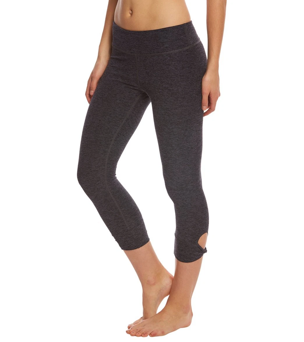 Beyond Yoga Twist and Shout Capri Legging Spacedye Black Steel Gray Size XS  NWT