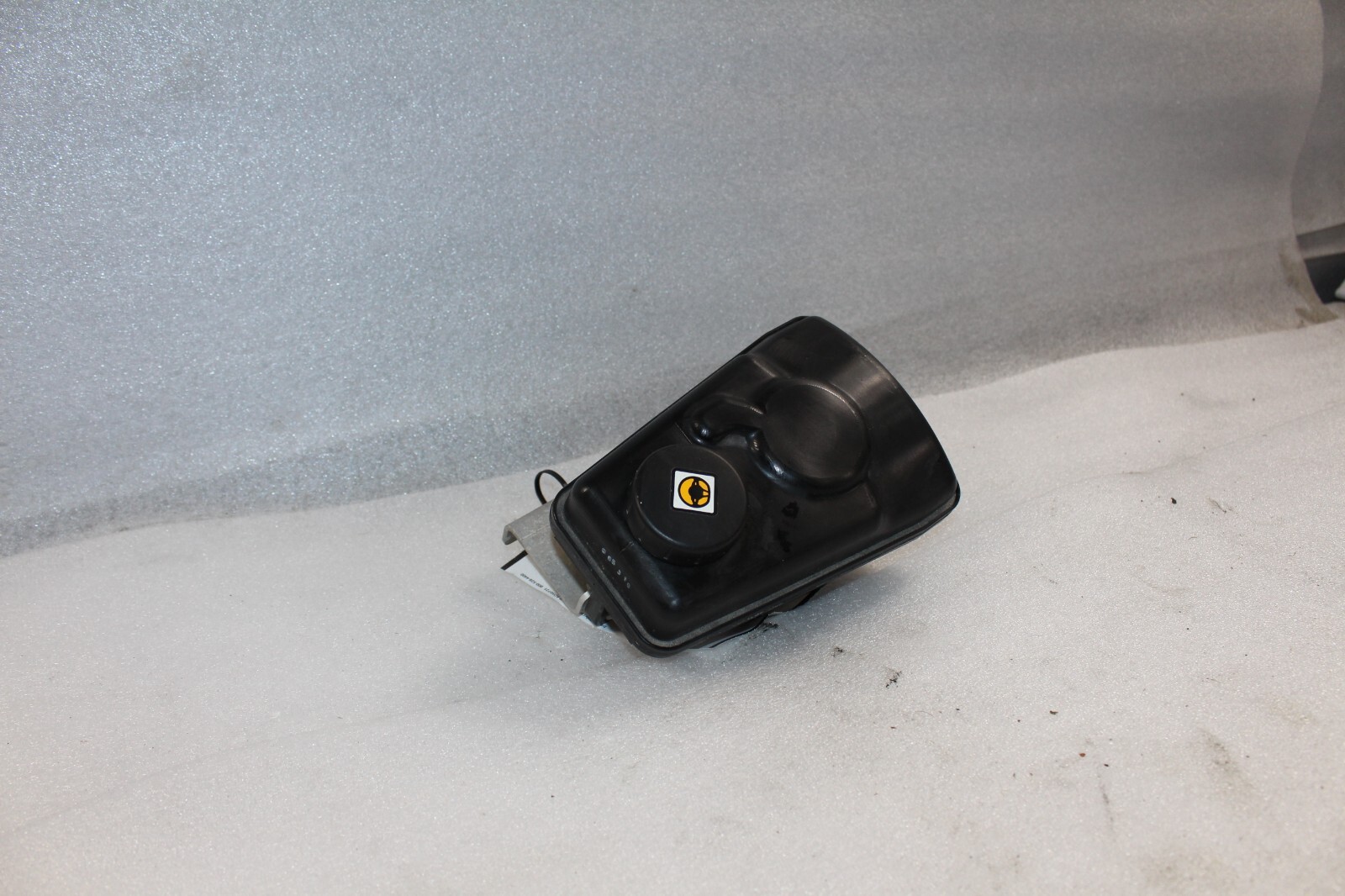 McLaren MP4-12C, Power Steering Oil Tank, Used