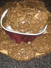 ⚜️Swinney’s Tasteful Delights LLC Nola Homemade Half Dozen Pecan Praline Candy⚜️