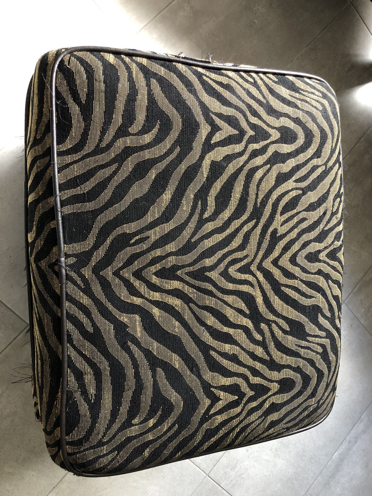 Armchairs With Footrests Animal Print Used eBay