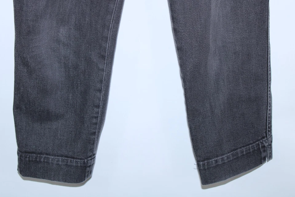 Agnes b. Women's Size 36x24 Black Cropped Jeans - Image 3 of 4