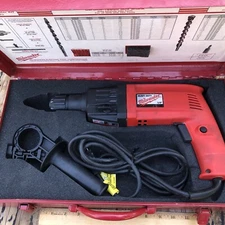 MILWAUKEE 5320-02 HEAVY DUTY 3/4"  ROTARY HAMMER DRILL w METAL CASE, corded