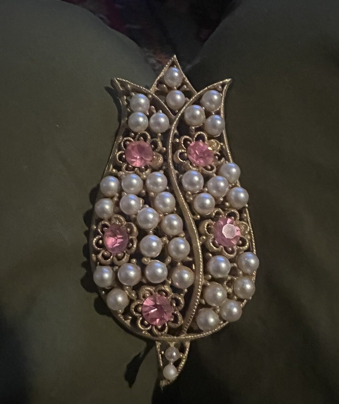 Vintage 60’s MCM Pink Pearl  Rhinestone Tulip Brooch Gold Tone