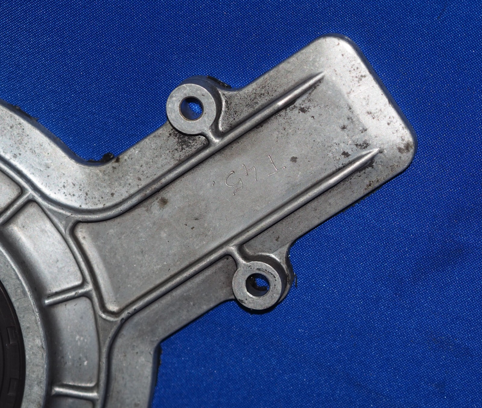 1999-2005 Ferrari 360 3.6L V8 Tipo F131B Engine Rear Main Sealing Cover OEM Nice