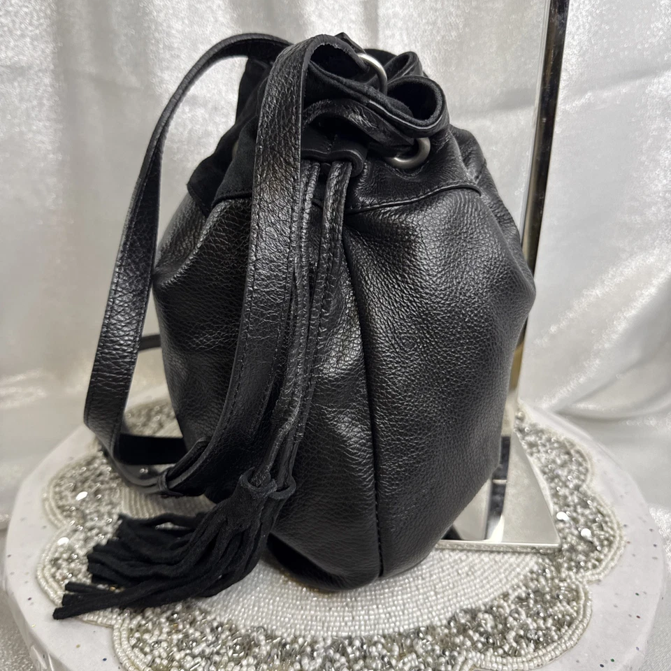 Bolso Bandolera American Eagle Cuero Negro Flecos Ajustable Hobo Cordón Foto 3 de 4