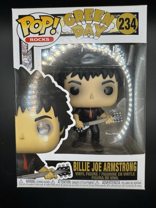 VAULTED Funko Pop! Rocks: Green Day - Billie Joe Armstrong #234 + Protector