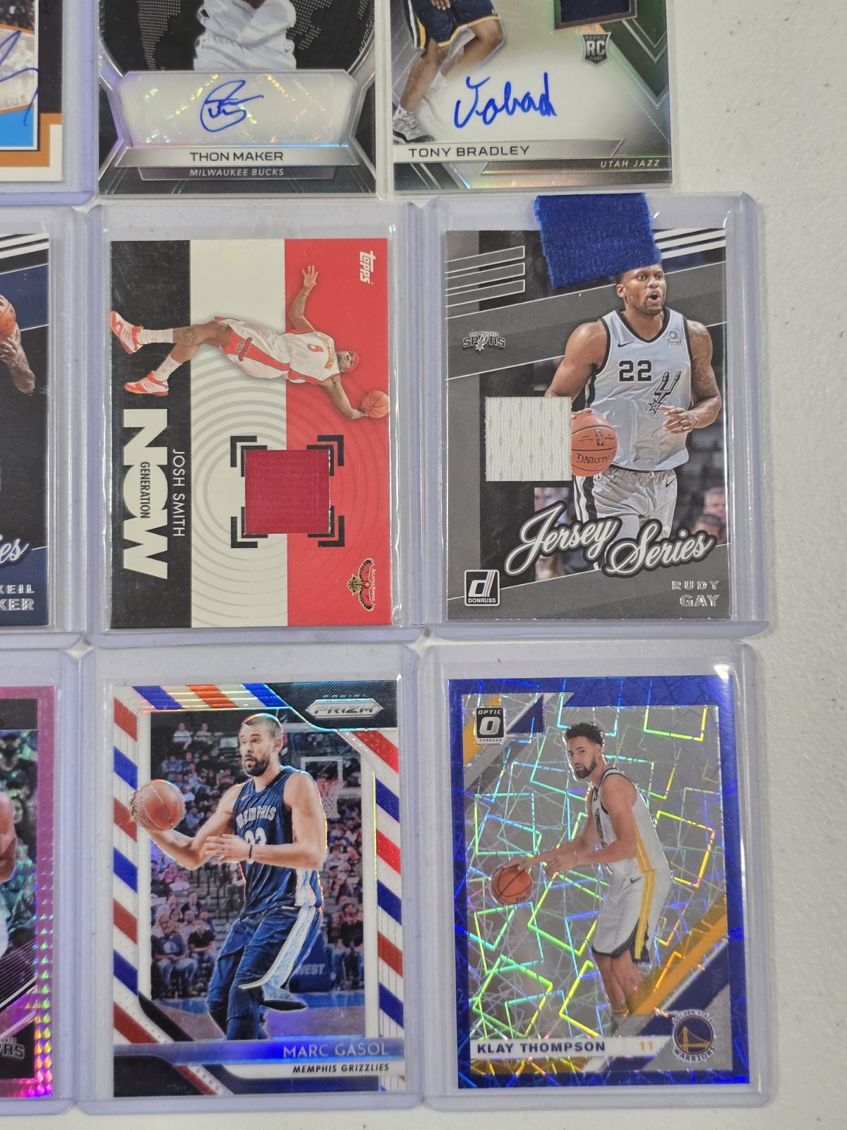 Huge NBA Basketball card lot X 25 numbered / Auto / Inserts / GU Jersey Patch RC view 4