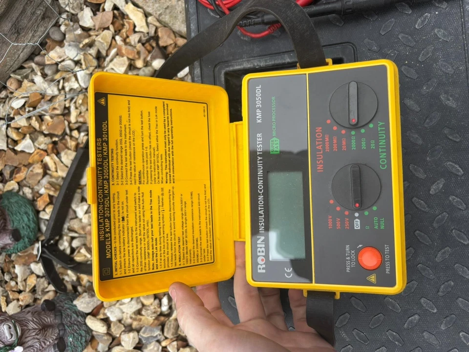 Robin Test kit PSC digital Earth Loop RCD D Lock & Continuity Insulation testers - Image 3 of 4