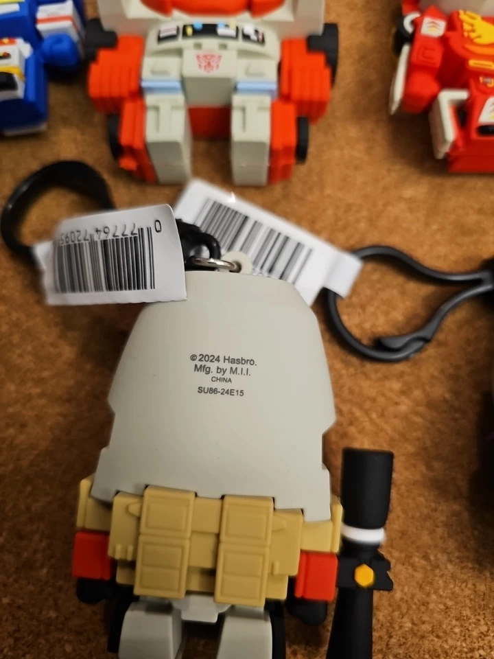 Transformers 40 Aniversario Figura 3D Bolsa Clip Abierto Nuevo Lote de 6 Foto 4 de 4