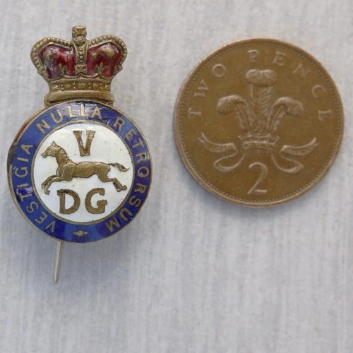 VDG 5th (Princess Charlotte of Wales's) Dragoon Guards brass/enamel s/heart pin