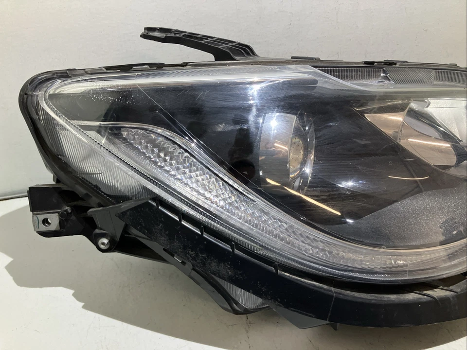 Chrysler Pacifica 2017-2020 pasajero derecho halógeno con faro LED OEM 0201 Foto 2 de 4