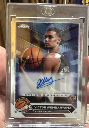 2023-24 Topps Chrome - Autographs Victor Wembanyama #CG-VW (AU, RC)