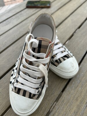 Sneakers Real Burberry Girls Size
