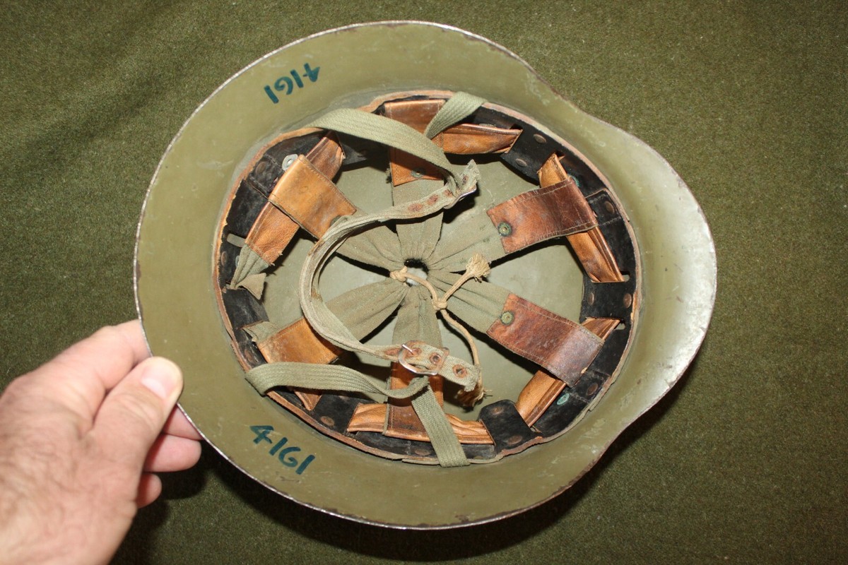 スペイン軍　M42型ヘルメット スペイン軍 M42型ヘルメット スペイン製ヘルメット M.42/Z