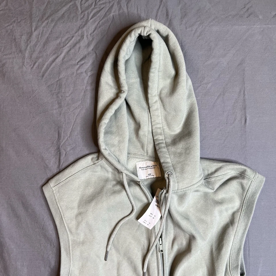 Abercrombie & Fitch Women’s Hooded Fleece Romper Light Green Sage Soft XSP - Image 2 of 4