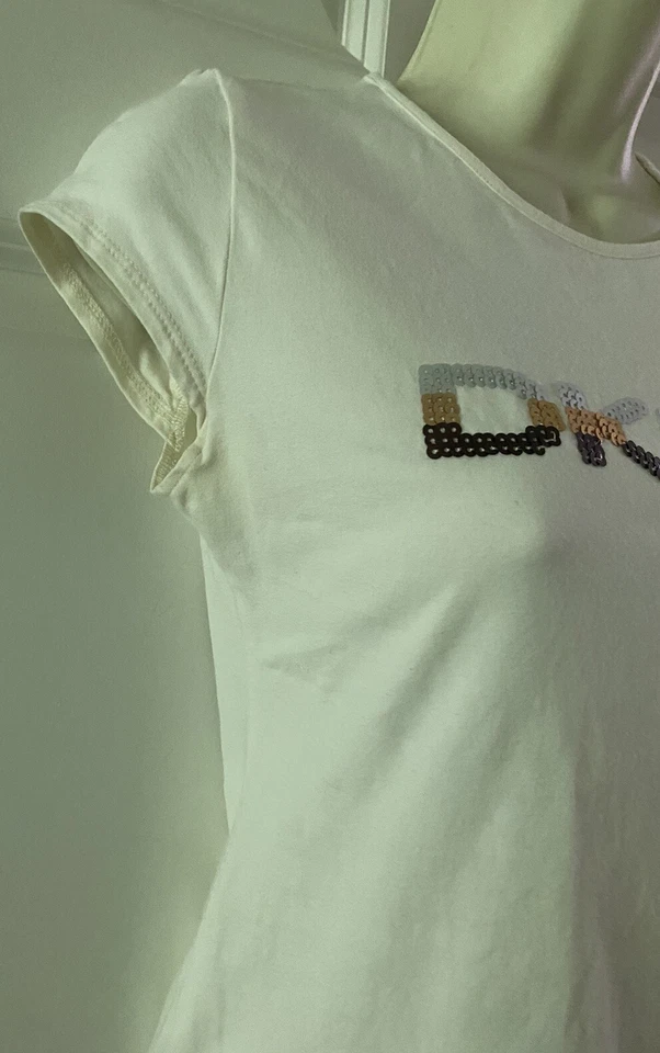 Pantalones de mezclilla DKNY marfil liso manga corta talla L para niñas jóvenes Foto 3 de 4