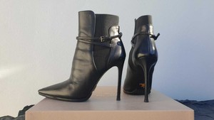 prada stivaletto
