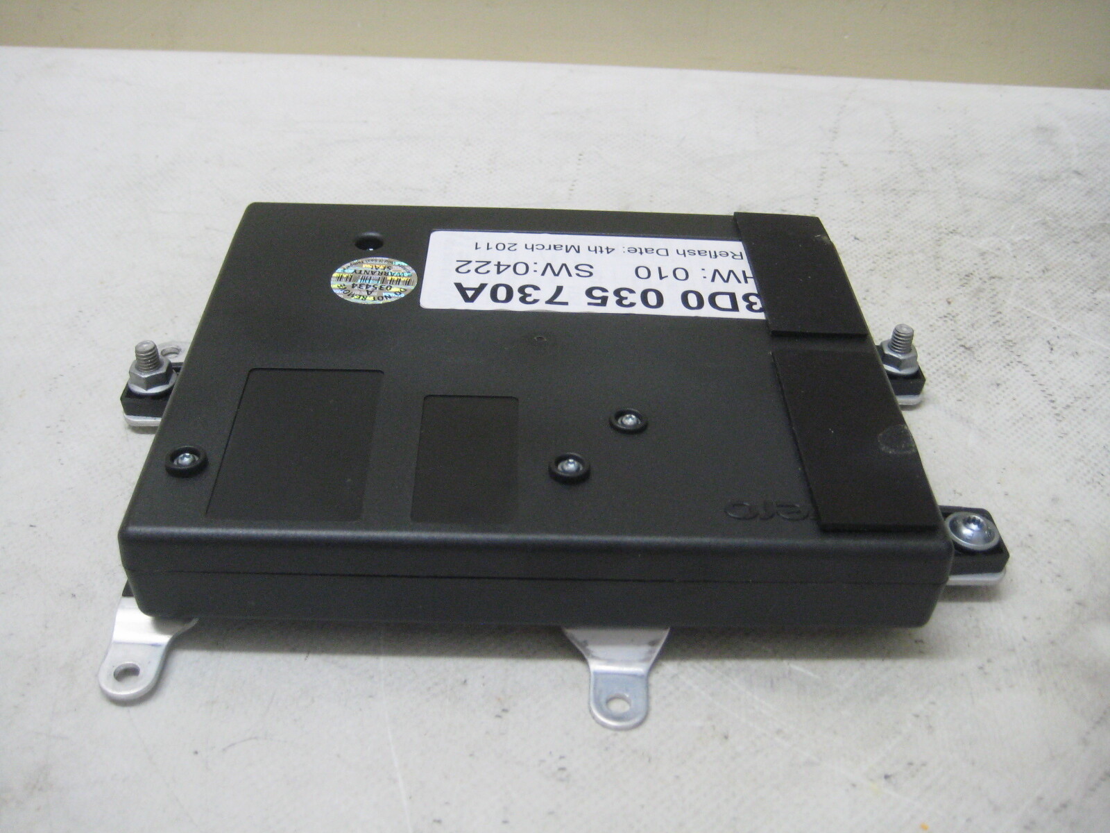 2011-2018 BENTLEY CONT. GT INTERFACE BOX WITH INTEGRATED COTROL UNIT FOR PHONE