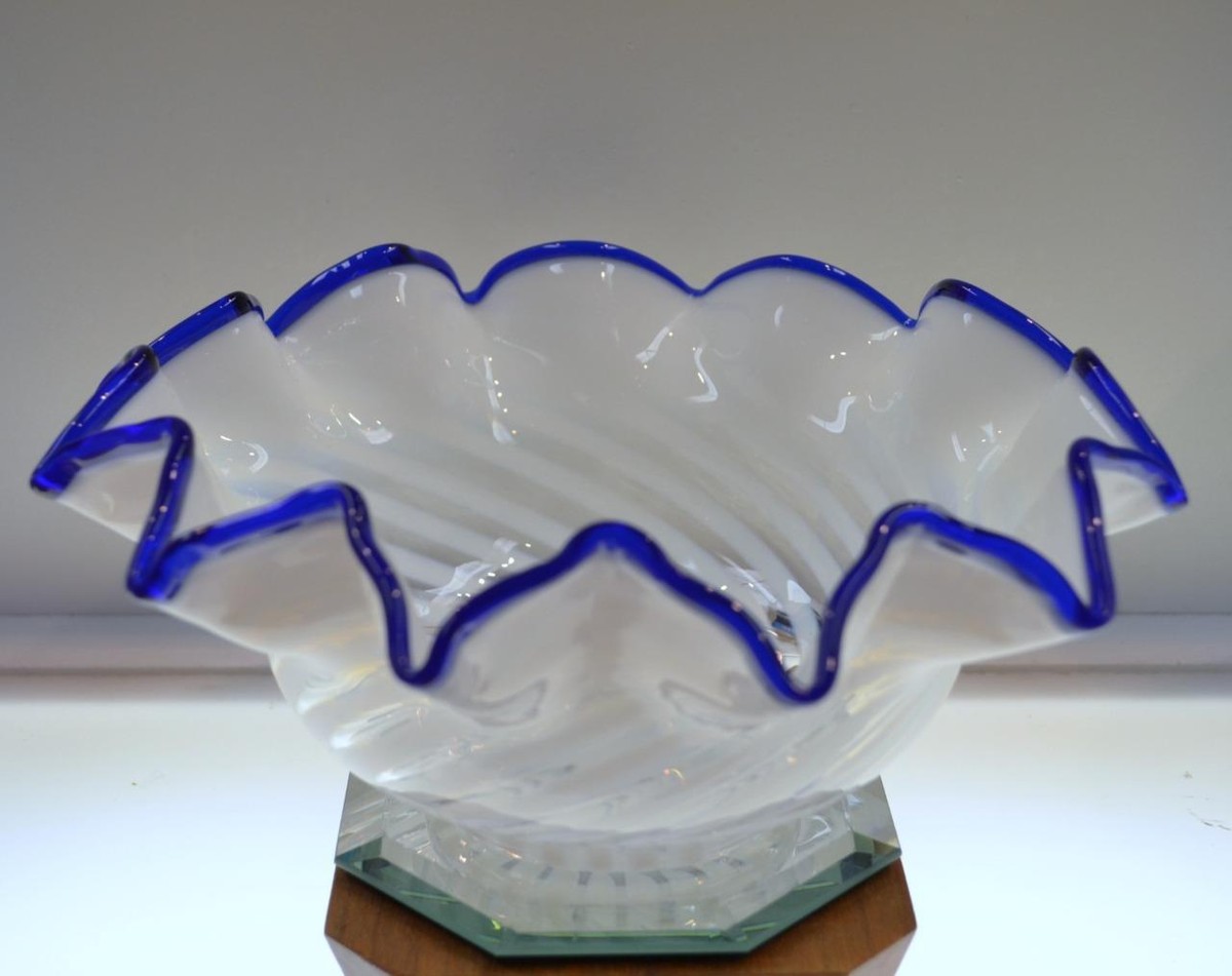 フェントン ブルーボウル Fenton BOWL Blue Ridge Opalescent SPIRAL OPTIC 2624BI 9.5