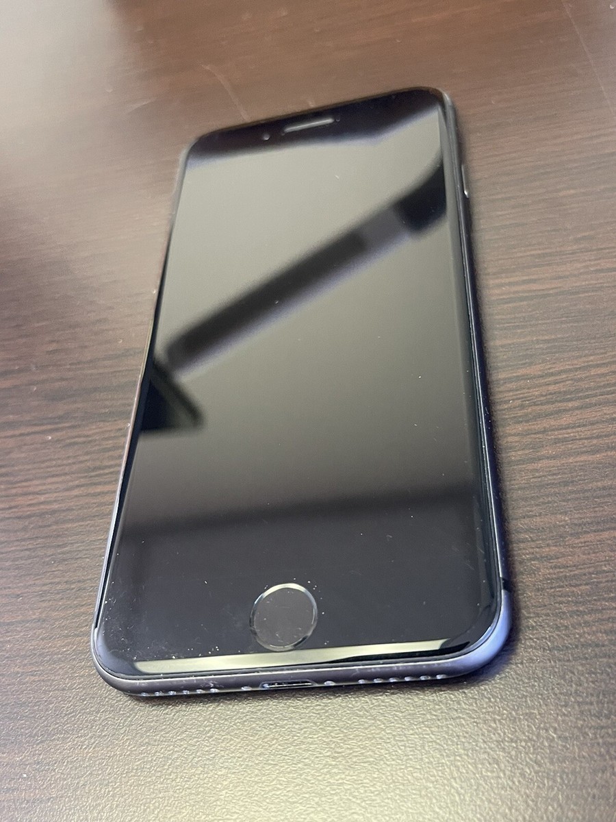 Apple iPhone 8 - 256GB - Space Gray (Unlocked) A1863 (CDMA + GSM