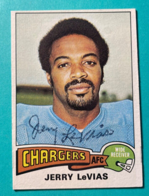 SIGNED JERRY LeVIAS 1975 TOPPS FOOTBALL CARD AUTOGRAPHED - CHARGERS