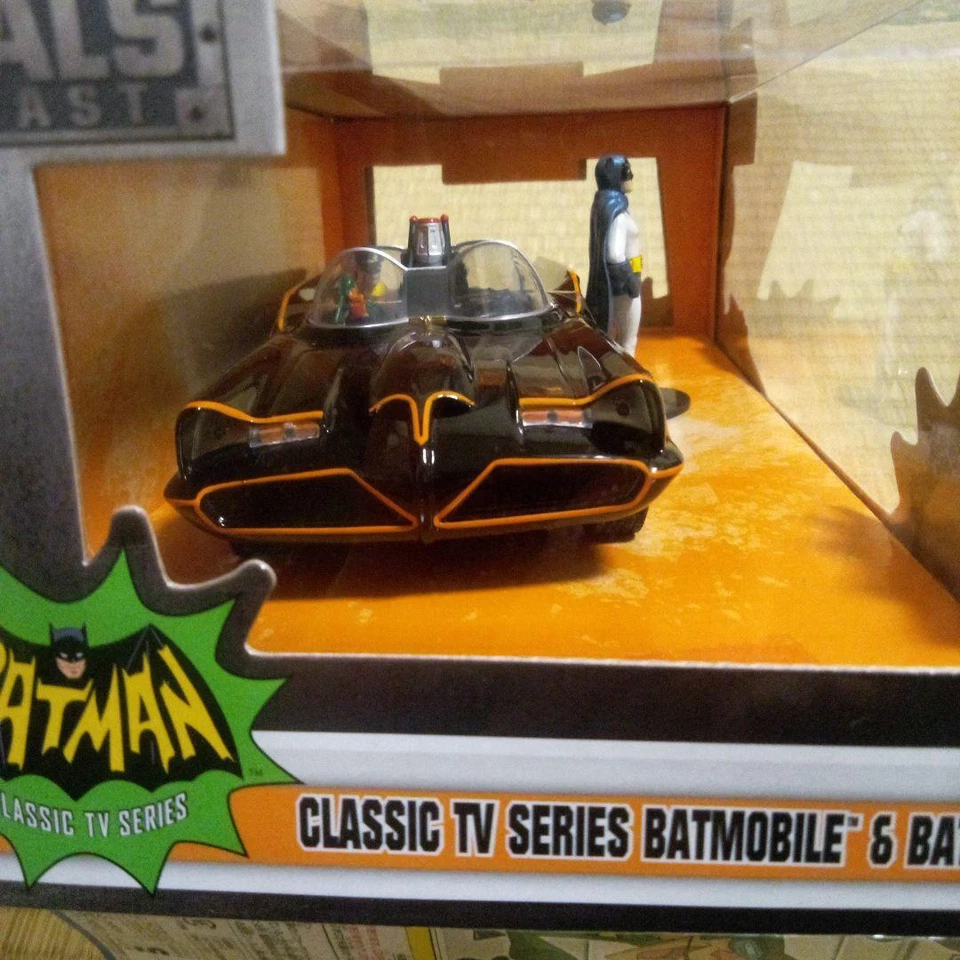 Figura Batimóvil y Batman Hot Toys Metals Diecast Batman Serie de TV Clásica Nueva Foto 4 de 4