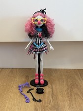 Monster High Rochelle Goyle Freak Du Chic Zirkus Puppe mit Zubehör & Ständer