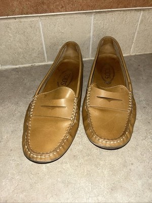 Tod s Gommino Women s driving Loafers, moccasins - Size 36.5, Tan