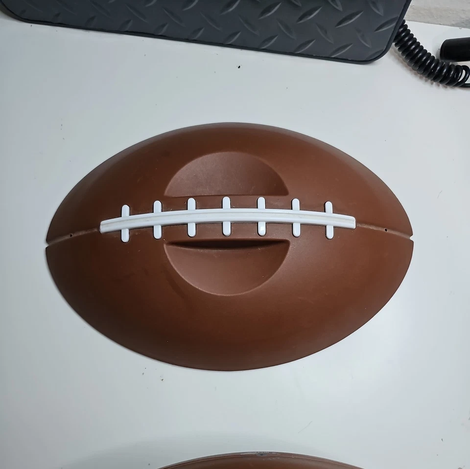 Olla de cocción lenta con forma de fútbol profesional de 1,5 cuartos de galón FB-77 probada Foto 3 de 4