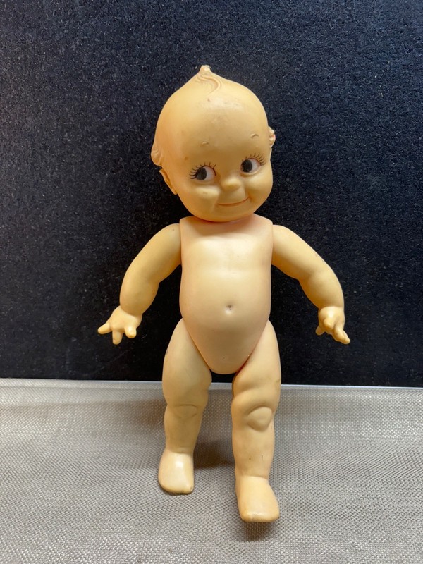 Cameo Kewpie Vinyl Doll 11" in size no clothing see pics
