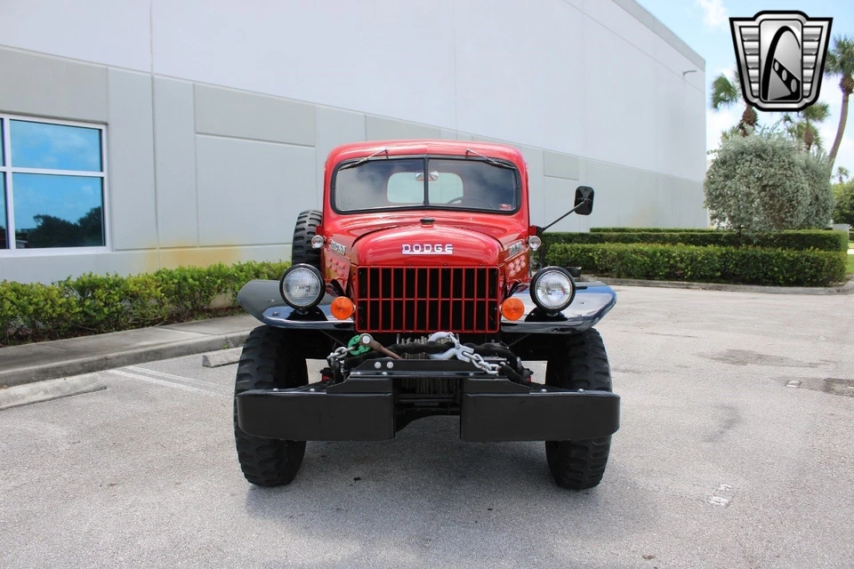 Dodge Power Wagon WM300 1963 Foto 3 de 4