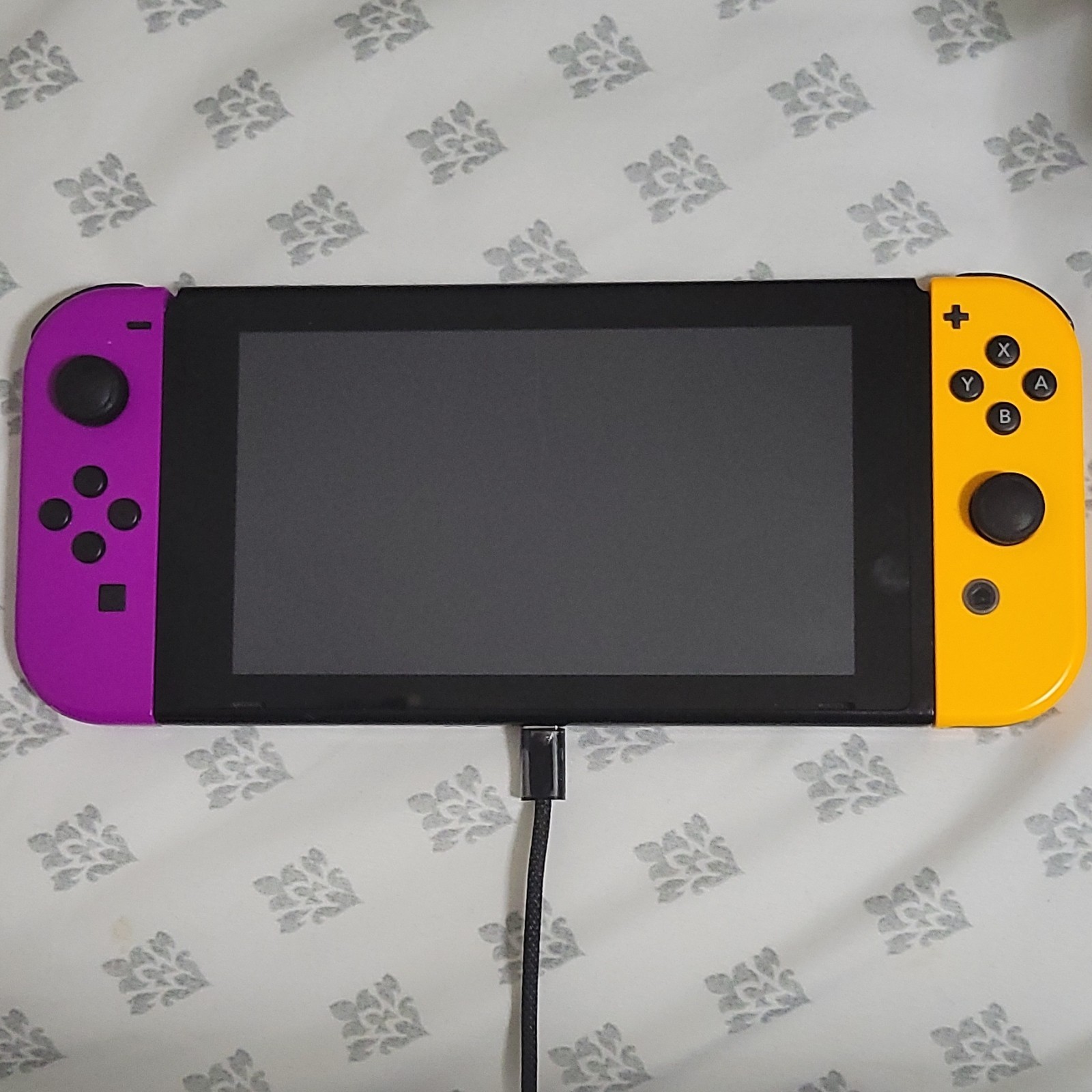 Nintendo Switch Console Purple Yellow Joy-Con Wi-Fi USB-C HAC-001