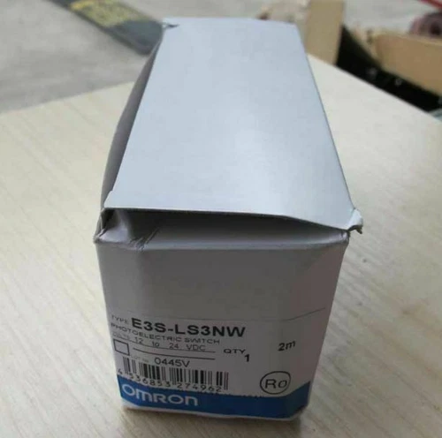 1PC New OMRON E3S-LS3NW Photoelectric Switch E3SLS3NW In Box US Free TAX - Picture 3 of 4