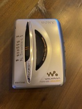 VTG SONY WALKMAN WM-FX195 FM/AM Cassette Player Mega Bass Not Working Has Power
