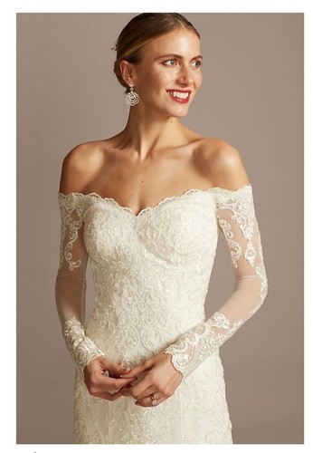 Off-shoulder Lace Mermaid/Trumpet Wedding Dress - Picture 2 of 17