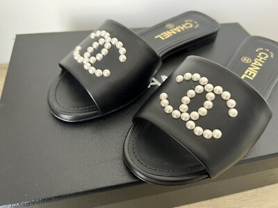CHANEL ブラック ミュール 36 Brand New In Box BNIB Chanel Mules Black Pearl Sandals Size 36 w