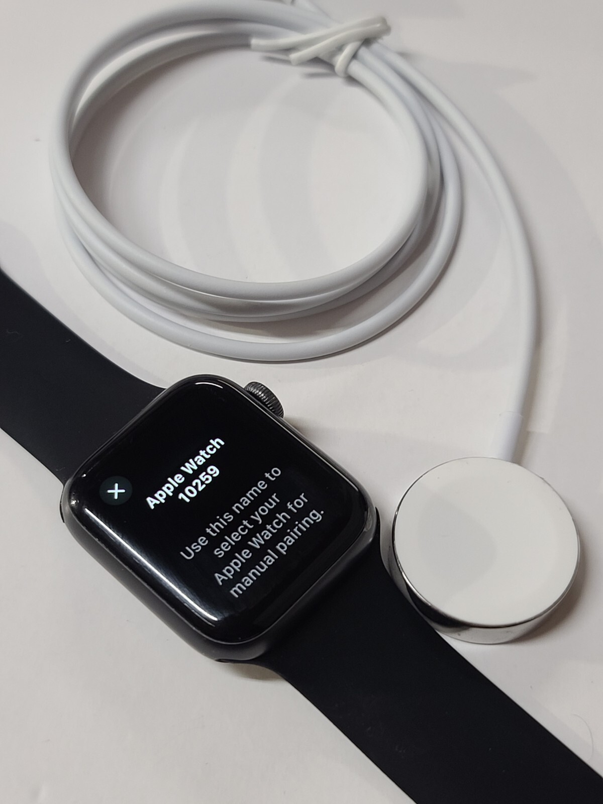 Apple Watch Series 4 40mm GPS + LTE in Gray - Model SW176