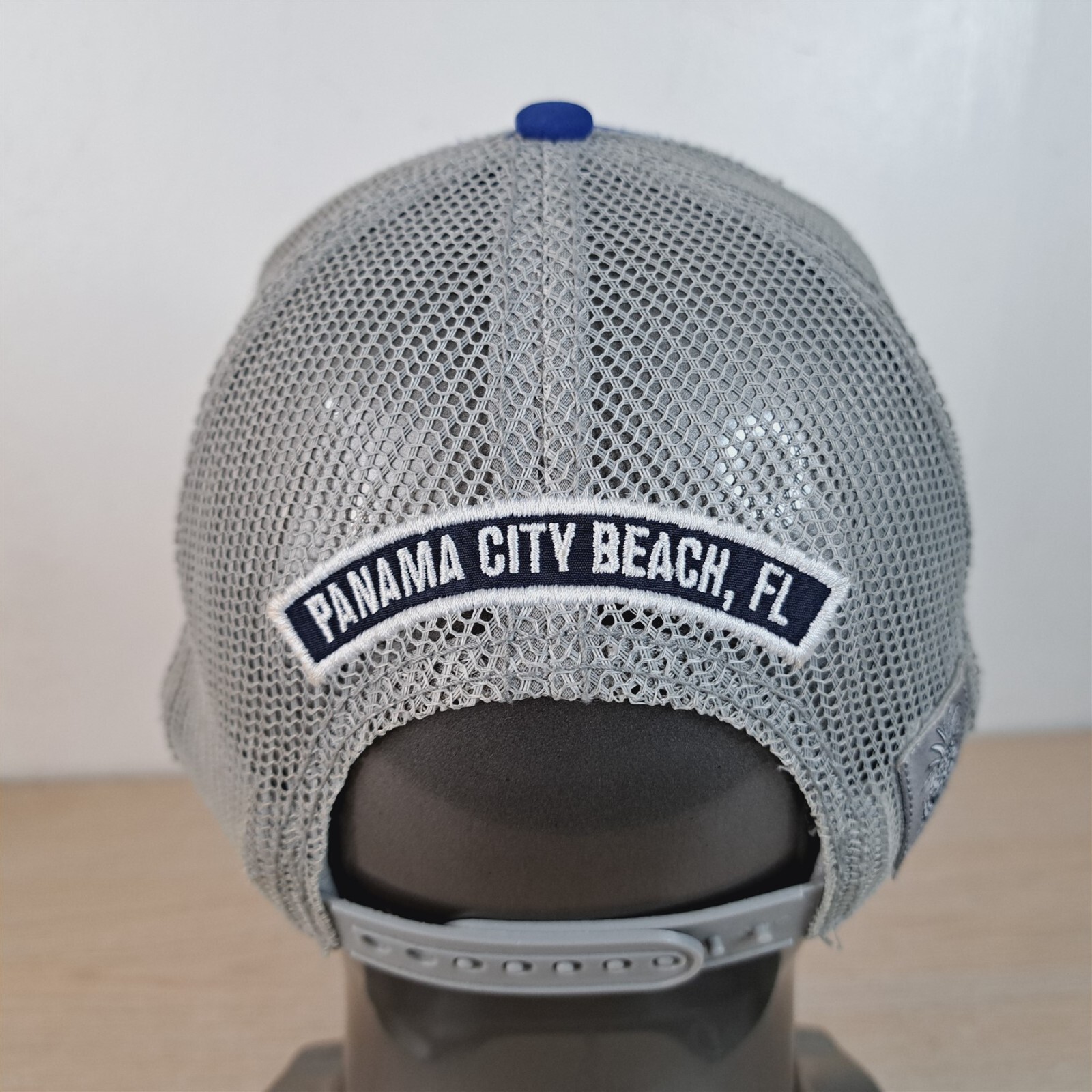 PINEAPPLE WILLY'S DRINK LOCAL ADJUSTABLE SNAPBACK… - image 6