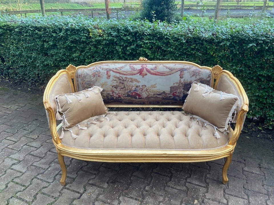 Conjunto de Sofá Luís XVI Veludo Bronzeado Francês 5 Peças Folha de Ouro Cena Pastoral Vintage - Imagem 3 de 4