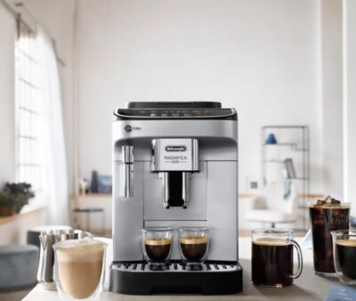 De'Longhi ECAM29034SB Magnifica Automatic Espresso and Coffee Machine.