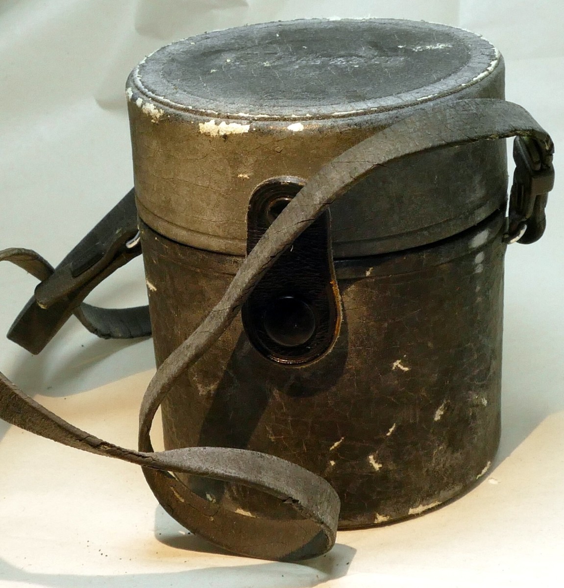 Nikon Hard Case for Nikkor 50mm f1.4 Ai-s CL-34 lens | eBay